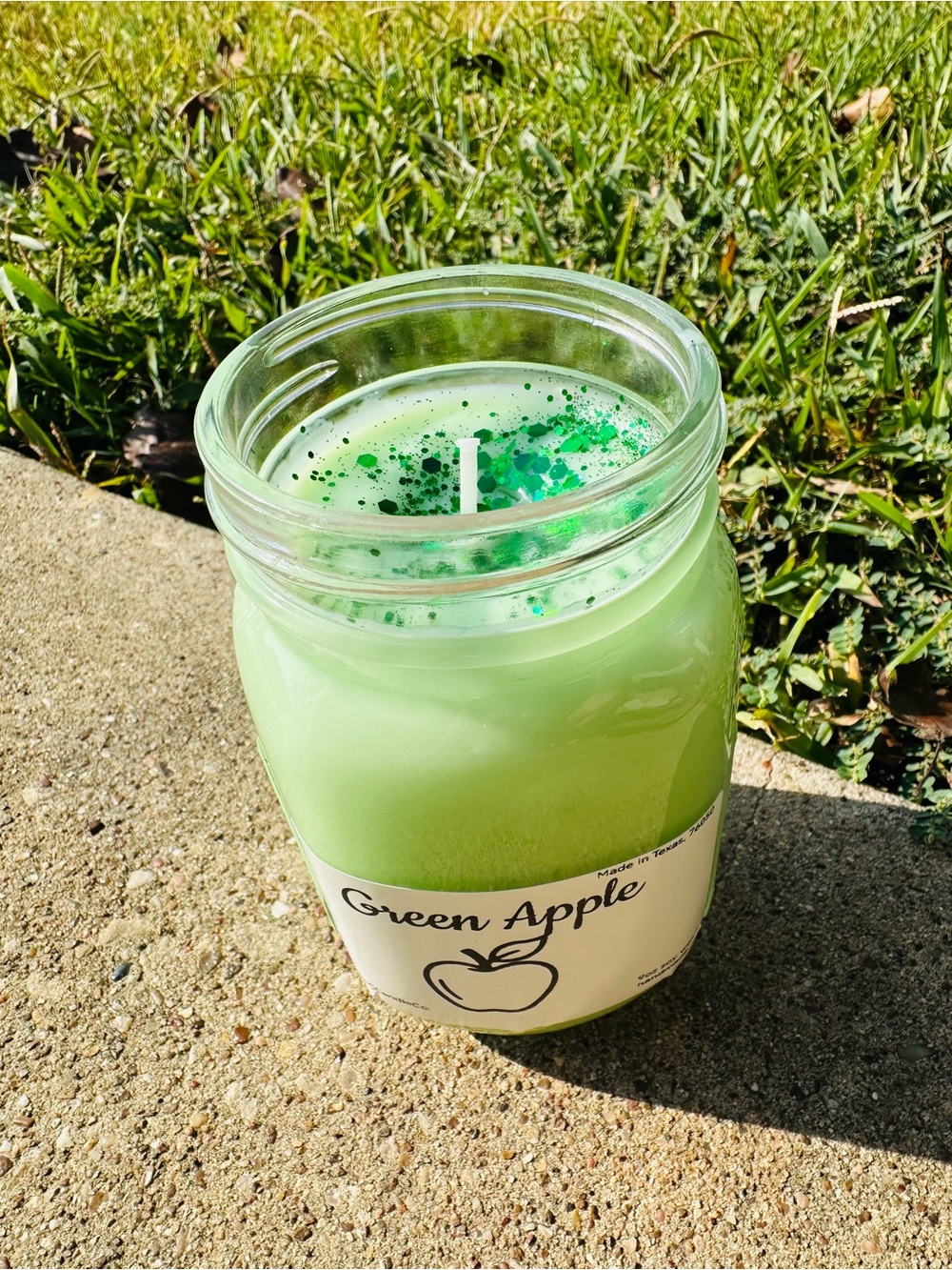 Green Apple Scented Candle - Refreshing Green Jar